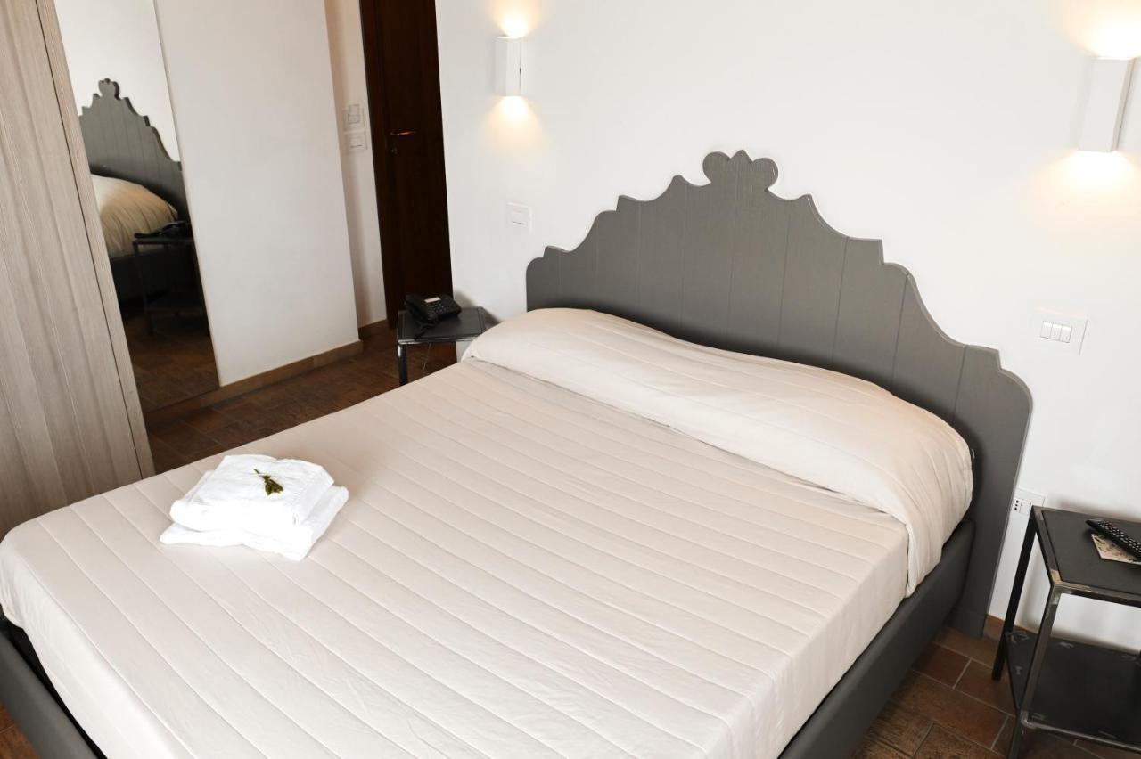 Moretti Village - B&B Civitanova Marche Exterior photo